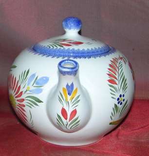 This auction is for a Brand new Tea Pot from the Coq ( Rooster 