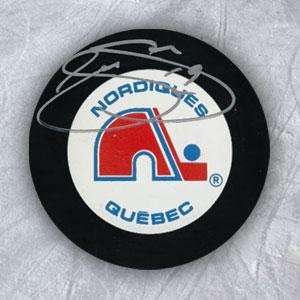  Joe Sakic Autographed Puck   Quebec Nordiques 