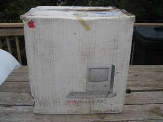 Original Macintosh Plus Computer   IN ORIGINAL BOX   1984 Style   VERY 