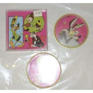   Party Favors Tweety Daffy Duck Wile Coyote