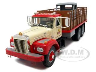 BROCKWAY 200 STAKE TRUCK W/CAB LOAD 1/34 FIRST GEAR  