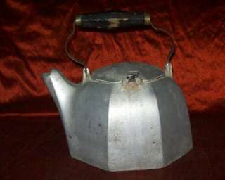 Wagner Ware Puritan 1924 Large Teapot Wood Handle 127  