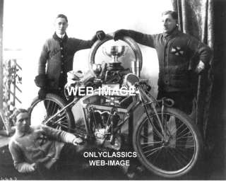 1913 EXCELSIOR AUTO CYCLE MOTORCYCLE RACING TEAM PHOTO  