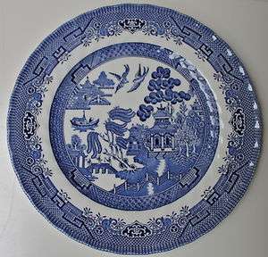 Royal Wessex blue willow dinner plate England 10d  