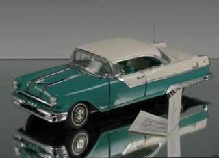 Franklin Mint Die cast car 1955 Pontiac Starchief  