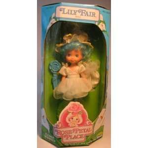    Vintage Kenner Rose Petal Place Lilly Fair Doll 1984 Toys & Games