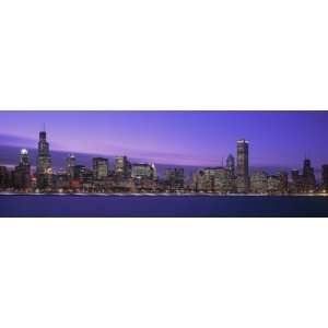  View of an Urban Skyline at Dusk, Chicago, Illinois, USA 