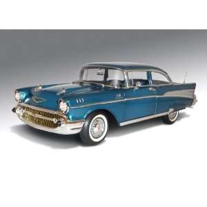  1/18 1957 Chevy Bel Air, Harbour Blue Toys & Games