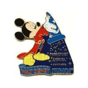  Sorcerer Mickey Annual Passholder 2002 Dlrp Disney PIN 