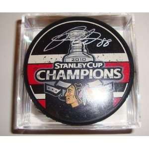 Patrick Kane Signed Puck w/coa Blackhawks 2010 Stanley Cup Champions 