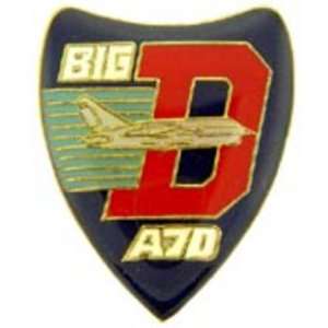  BIG D A7D Airplane Logo Pin 1 Arts, Crafts & Sewing