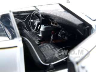 1969 PONTIAC GTO JUDGE WHITE 124 DIECAST CAR MODEL  