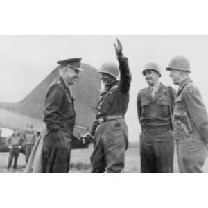  Eisenhower as Supreme Allied Commander meets with Patton 