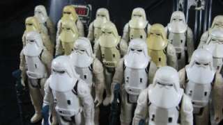   Figure Army Lot of 31 Hoth Stormtroopers with ORIGINAL vintage weapons