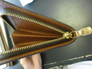 Louis Vuitton Monogram Brown Zippy Wallet Excellent Condition  