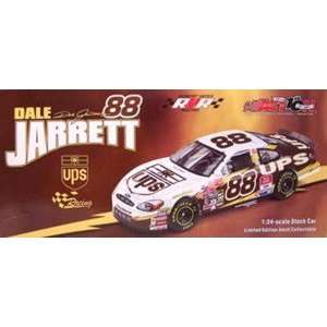  DALE JARRET 2002 UPS 124 SCALE DIECAST STOCK CAR BY 