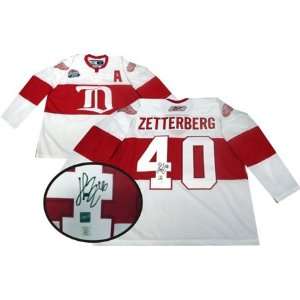 Henrik Zetterberg Signed Jersey Red Wings Winter Classic 09 White 