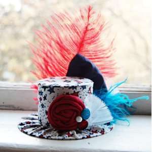  Red, Blue Patriotic Mini Top Hat Toys & Games