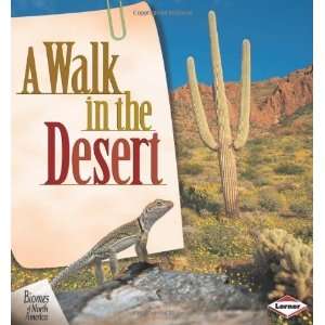  A Walk in the Desert (Biomes of North America) [Paperback 