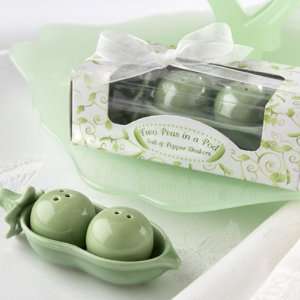     Salt and Pepper Shakers   in Ivy Print Box