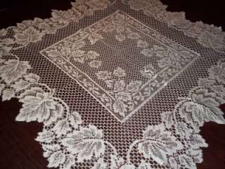 AUTUMN LEAVES WHITE SQUARE TABLE LARGE DOILY LACE 30 X 30 WTDF115