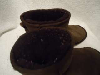 UGG GIRLS WOMENS SIZE 4 ? SHORT CLASSIC MINI ANKLE USED WINTER BOOTS 