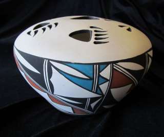 has sold her pottery to customers from as far away as hawaii canada 
