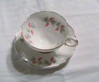 CROWN STAFFORDSHIRE BONE CHINA CUP & SAUCER   BERRIES  