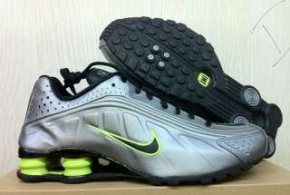 Nike Shox R4 Silver and Lime Green 104265 026 Men sz  