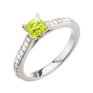   Platinum Ring with Greenish Yellow Diamond 3/4 carat Princess cut