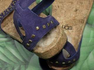 Pictures are of the size 10 sandals   if youd like pictures of the 
