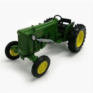  John Deere 1/16 Model 40 Utility Tractor Toys & Games