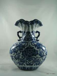 Chinese Blue & White Porcelain Vase with Handle M9 06  
