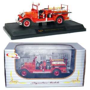  1928 Studebaker Fire Engine 132 Scale (Red) Toys & Games