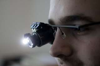 Lupenbrille für Uhrmacher juwelier Lupe mit LED und 20 x Zoom Brille 