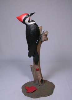 Pileated Woodpecker Wood Bird Carving/Birdhug  