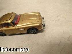 VINTAGE CORGI JUNIORS JAMES BOND 007 GOLD ASTIN MARTIN DB5 TOY CAR 
