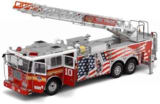 FDNY Ladder 10 Seagrave   Diamond Plate Series, Code 3 Collectibles 
