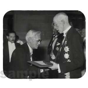 Alexander Fleming Receives Nobel Prize for Penicillin Mouse Pad