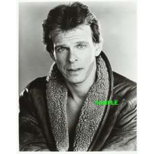  V the Series Marc Singer in Leather Jacket Close up 8x10 
