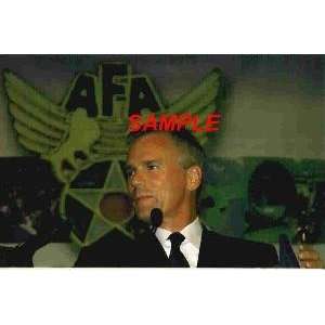 Richard Dean Anderson 8x10 in Tux at Air Force Awards Ceremony at 