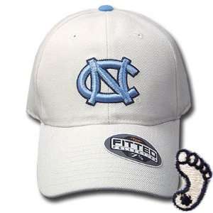 NCAA FITTED CAP HAT 6 3/4 FIT CAROLINA TAR HEELS WHITE  