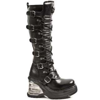 These New Rock boots use the best quality leather and natural rubber 