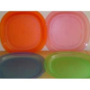  Tupperware Microwave Luncheon Plates
