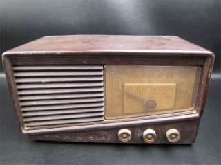Vintage 1949 Philco 49 905 121 Bakelite Table Radio  