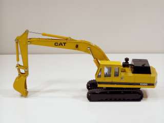 Caterpillar E300 Excavator   1/48   Shinsei #606   N.MIB  